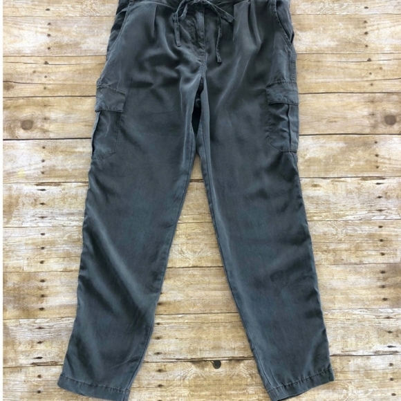 Sanctuary Pants - Sanctuary tencel Utility Cargo Pants size medium EUC